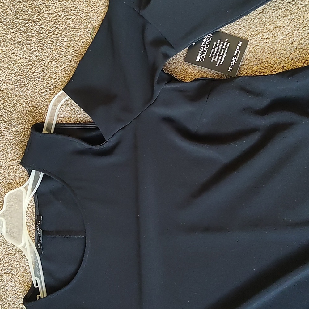Boston Proper Travel Cold Shoulder Black Top Large - Picture 3 of 6